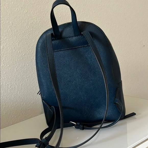 GUESS Blue Monogram Backpack with Classic Design - Picture 4 of 8